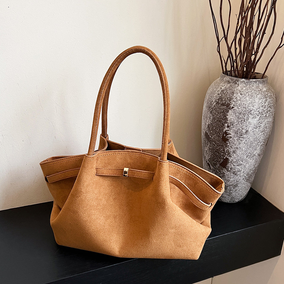 Elsie Suede