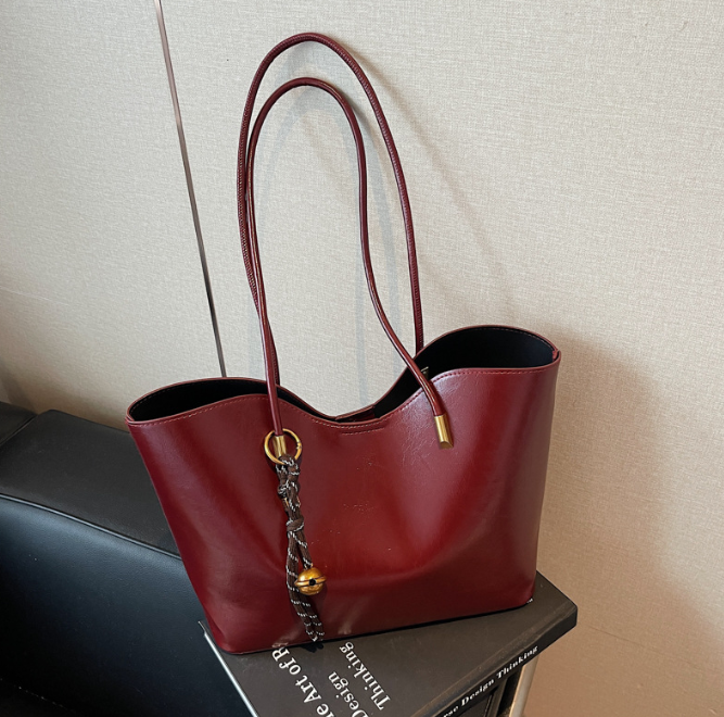 Vivienne Tote
