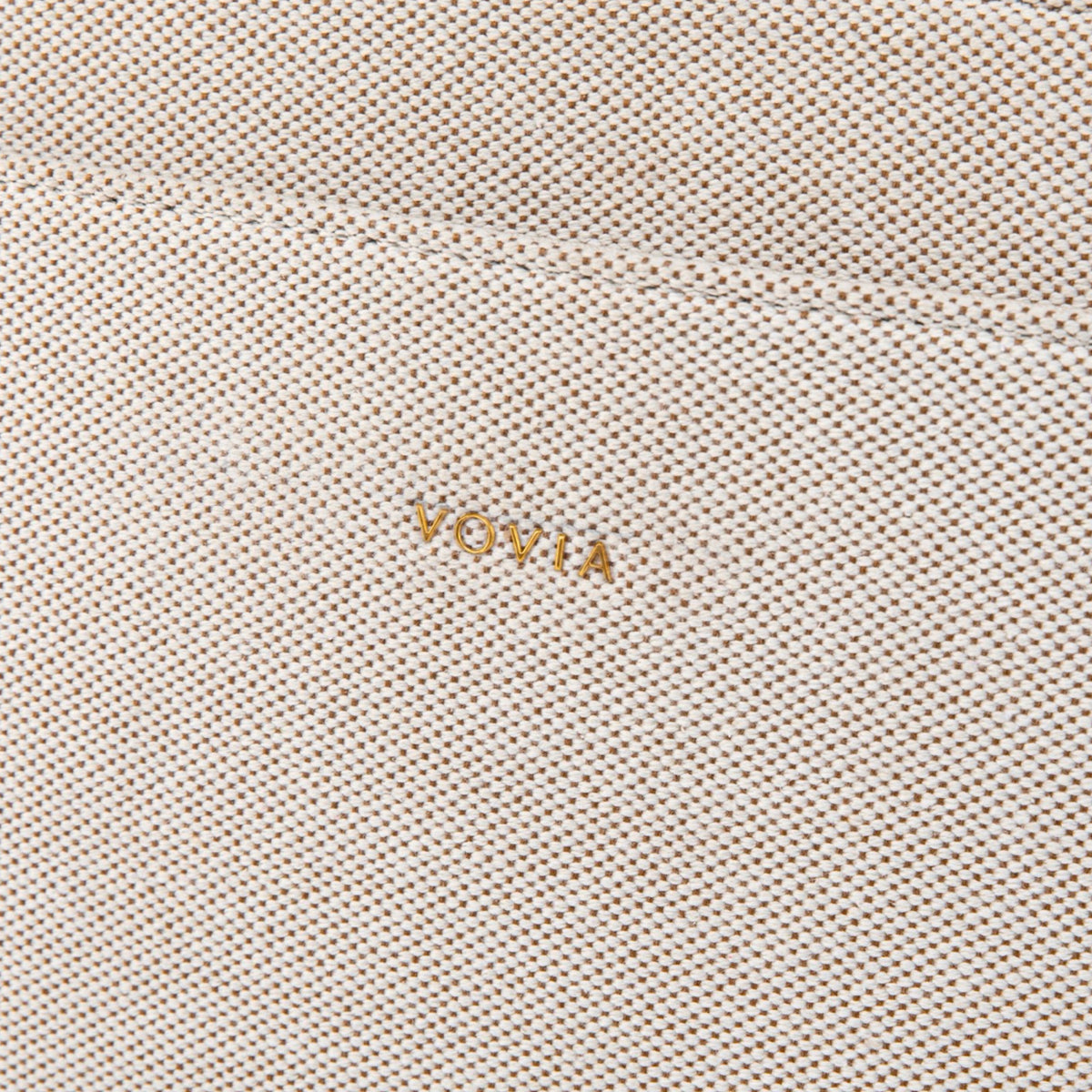 Aurelia Essential