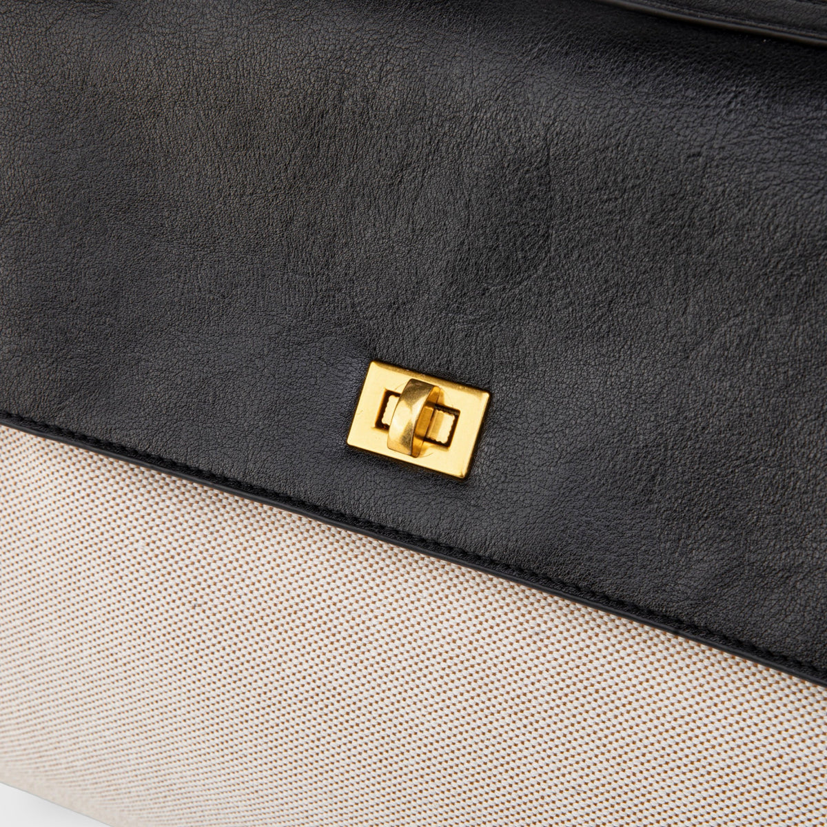 Aurelia Essential