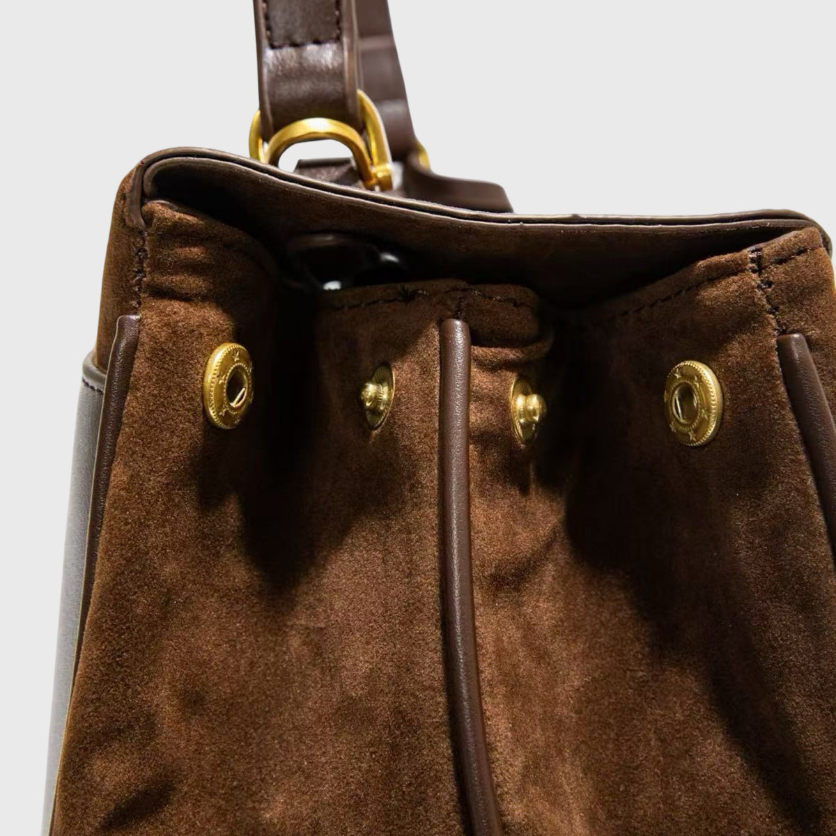 Aurelia Suede