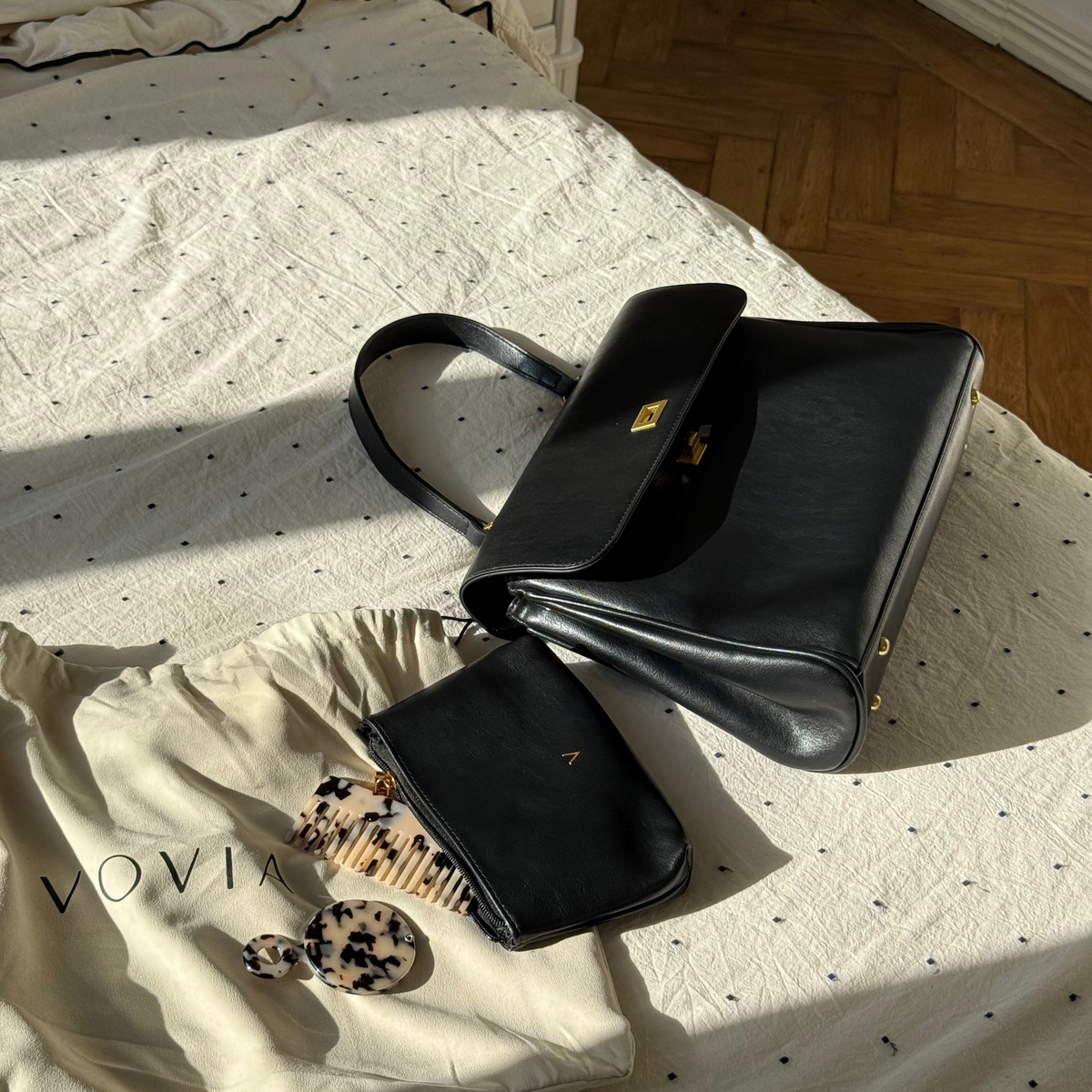 Aurelia Essential